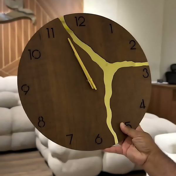 ✦Fracture Wall Clock